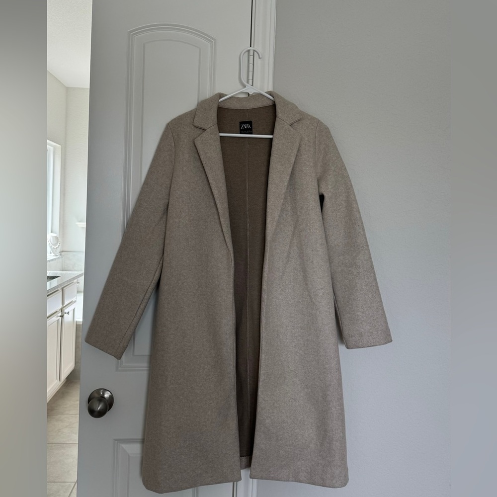 Zara Coat Cream Size Small
